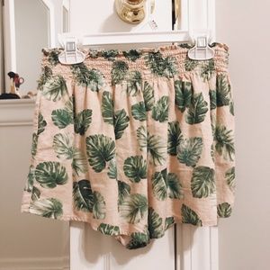 Forever 21 Monstera pattern shorts. Very flexible